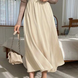 dazy cream colored midi skirt